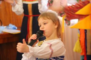 В детских садах Великих Лук отмечают Масленицу (ФОТО)