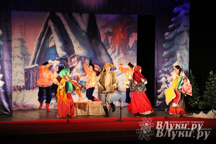 Спектакль «Морозко» прошел в ДК ЛК