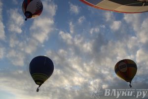 Пилоты совершили третий спортивный полет