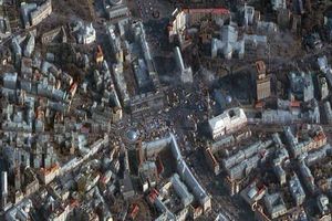 Центральная площадь Киева во время протестов, 24 февраля