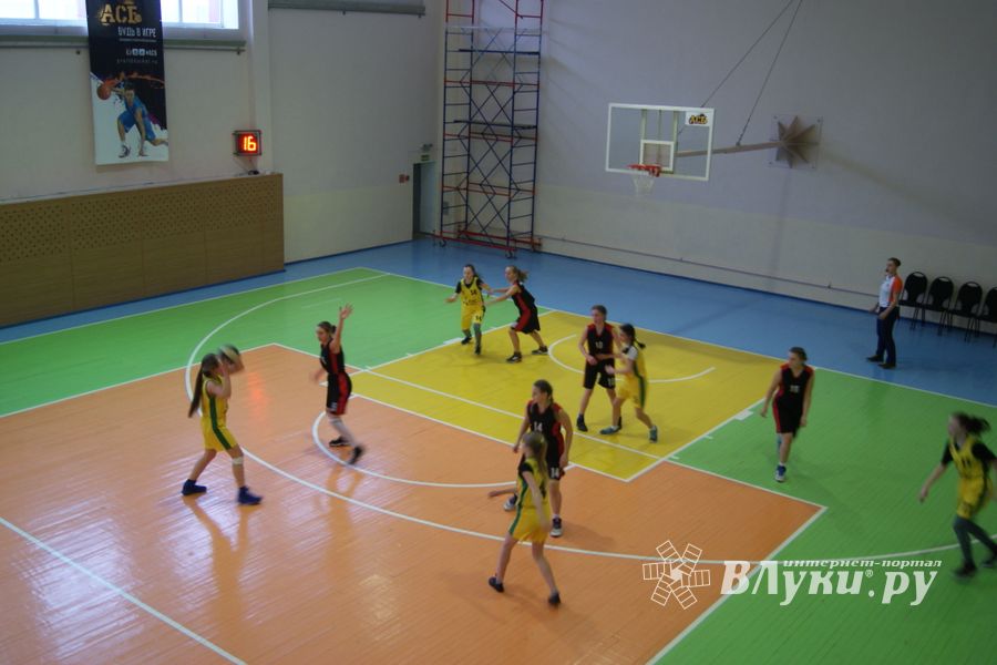 Великолучанки завоевали «серебро» на традиционном турнире по баскетболу (ФОТО)