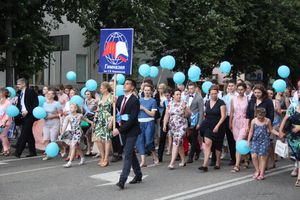 Великолукской «Бригантине» пришлось поплавать под дождём (ФОТО)