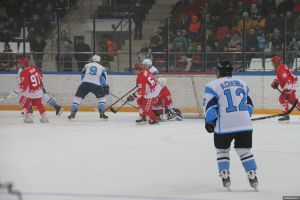 Андрей Турчак забросил две шайбы в ворота «Легенд хоккея» (фото)