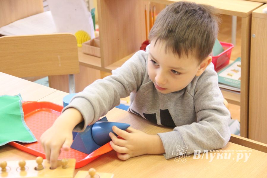 Воспитатели «Центра развития ребёнка» отмечают двойной праздник (ФОТО, ВИДЕО)