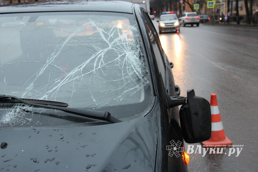 В Великих Луках сбили ещё одного пешехода (ФОТО)