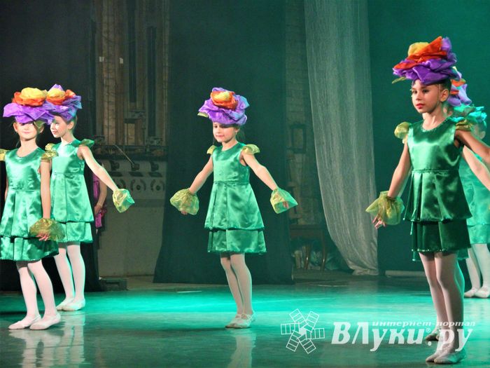 В ГДК им. Ленина прошёл концерт ко Дню матери (ФОТО)