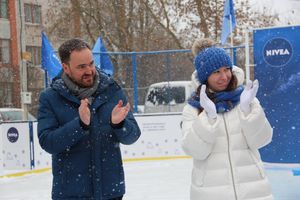 В Великих Луках появился новый каток (ФОТО)