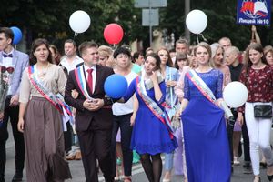 Великолукской «Бригантине» пришлось поплавать под дождём (ФОТО)