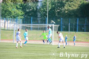 В Великих Луках состоялся матч «Луки-Энергия» — «Звезда» (Санкт-Петербург)