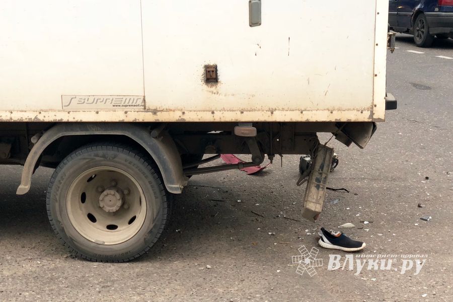 В Великих Луках произошло ДТП с участием мотоциклиста (ФОТО)