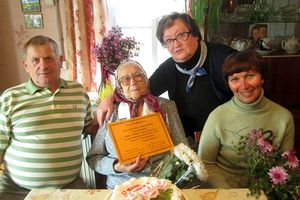 Праздничными концертами порадовали пожилых людей учреждения культуры района (фото)