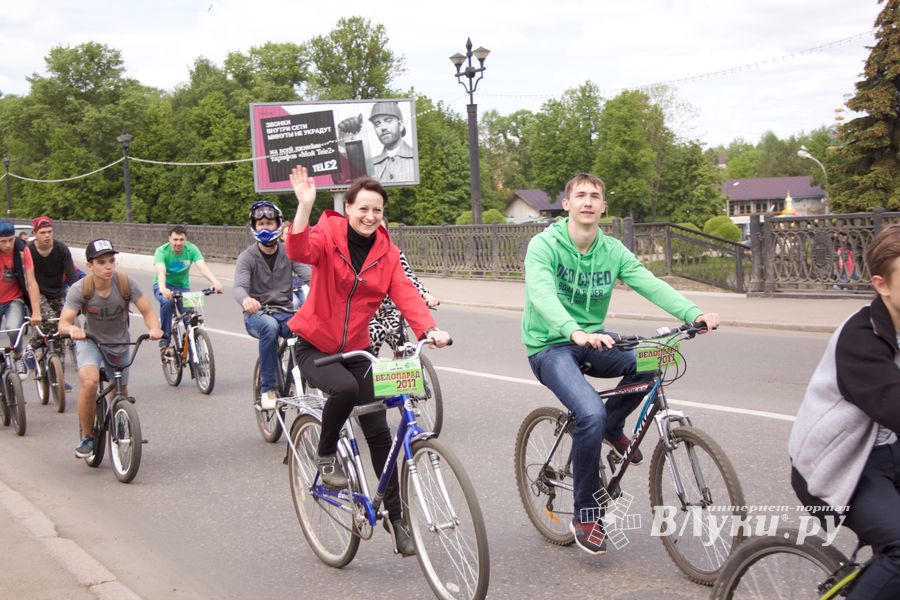 В Великих Луках прошёл Всероссийский велопарад (ФОТО)