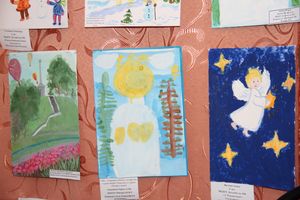 «Красота Божьего мира» в рисунках дошколят Великих Лук (ФОТО)