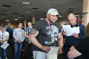 В Великих Луках состоялись Чемпионат и Первенство Псковской области по жиму штанги лежа (ФОТО)