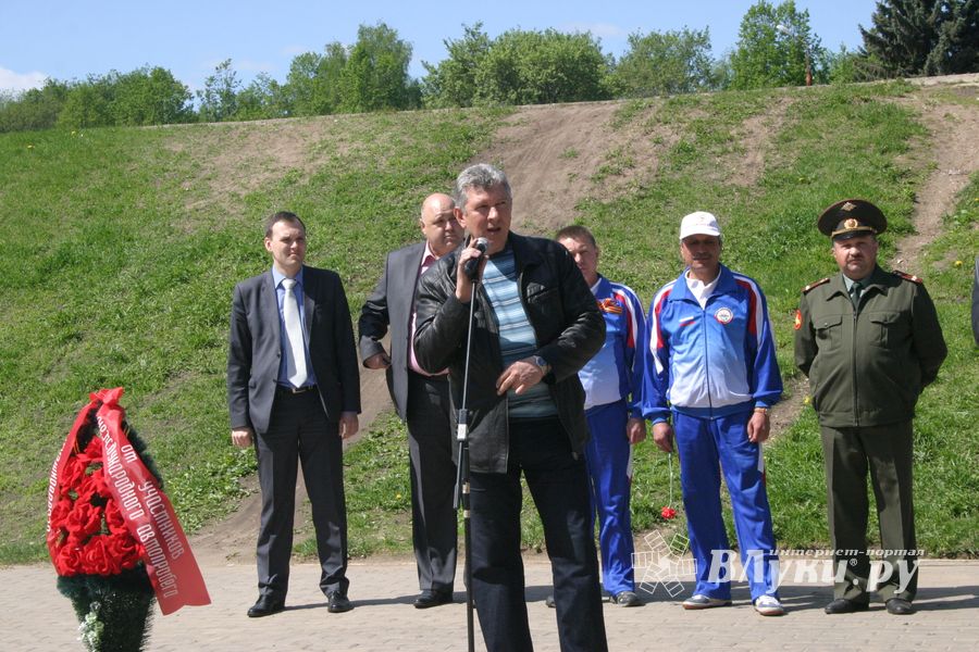 Члены Международный автопробега прибыли в Великие Луки 