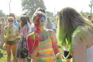 Яркие эмоции «ColorFest» в Великих Луках (ФОТО)