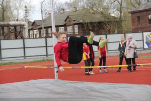 В Великих Луках проходят соревнования «Шиповка юных» (ФОТО)
