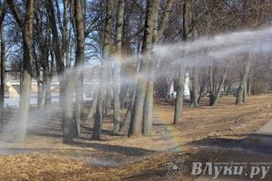 В центре Великих Лук спасатели продемонстрировали свою технику (ФОТО)