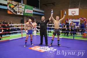 В Великих Луках прошел межрегиональный Открытый Кубок по смешанному боевому единоборству (фото)