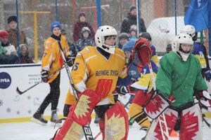 В Великих Луках появился новый каток (ФОТО)