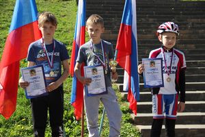 В Великих Луках чествовали лучших велосипедистов (ФОТО)