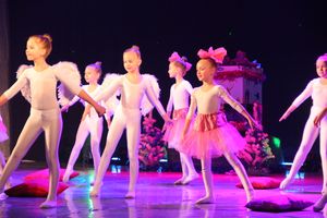 В ГДК им. Ленина встречают Новый год (ФОТО)