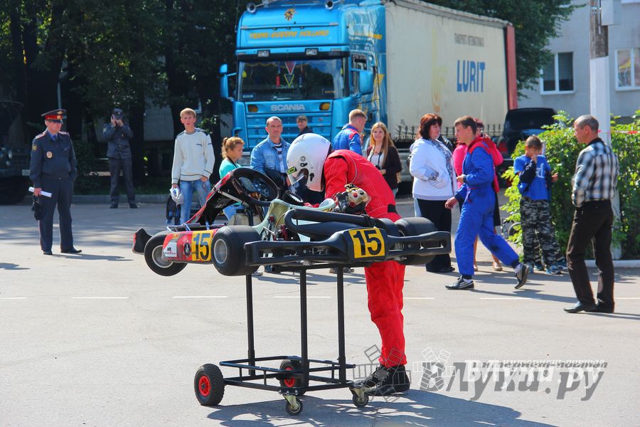 ​Великолучанин Николай Маркевич стал серебряным призером чемпионата г. Великие Луки по картингу (фото)