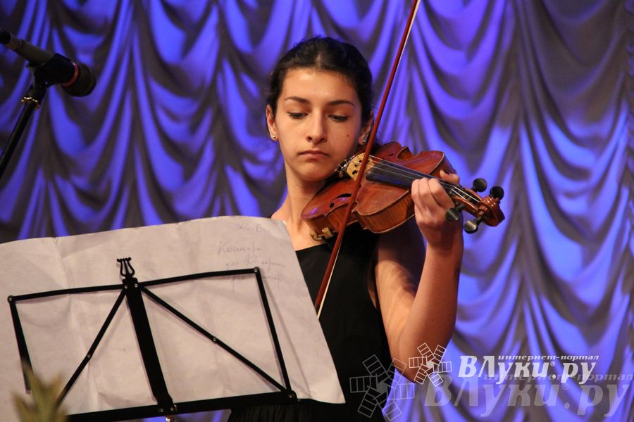 В детской музыкальной школе имени М.П. Мусоргского состоялся концерт «Праздник в 4 руки или парад дуэтов» (фото)