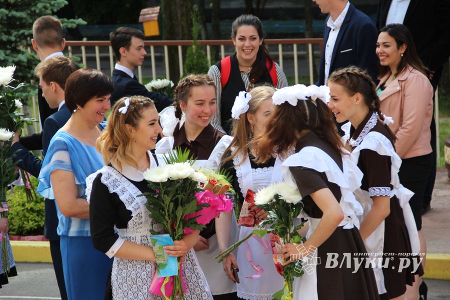 В школе №13 прошел «Последний звонок» (ФОТО)