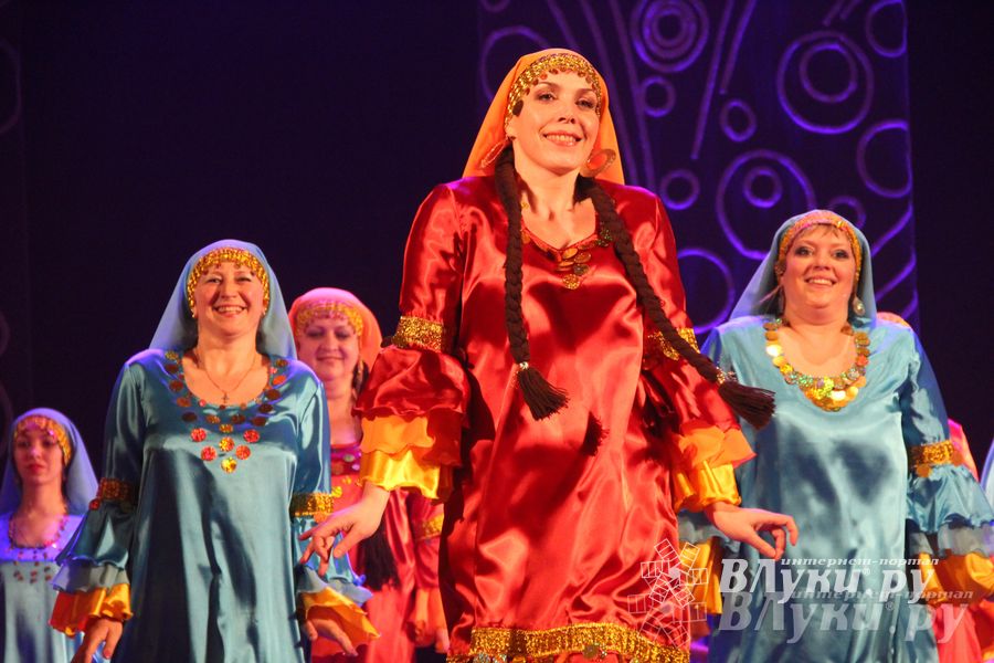 В ДК им. Ленина состоялся отчетный концерт студии восточного танца «Восточные сладости» (фото)