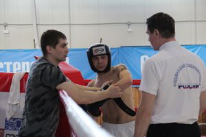 В Великих Луках прошел Кубок области по кикбоксингу (ФОТО)