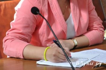 В Великих Луках состоялась встреча уполномоченного по правам ребёнка в Псковской области Н.В. Соколовой с представителями городских структур (фото)