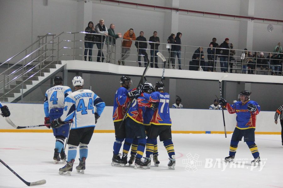 ХК «ЛукиСпорт» уступил «Барсам» (ФОТО)