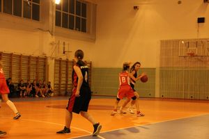 Великолукские баскетболистки борются за Кубок города (ФОТО)