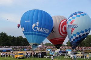 Открытие 19-й Международной встречи воздухоплавателей в Великих Луках