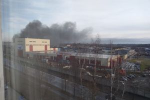 В Великих Луках горит завод ЗЭТО (ФОТО; ВИДЕО)