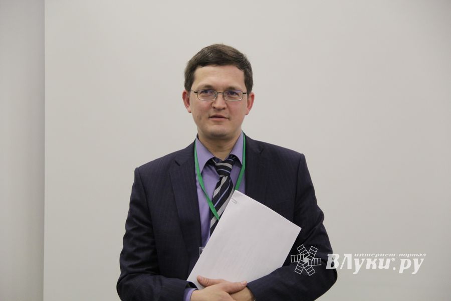 Шестая великолукская универсальная выставка открылась в Великих Луках (фото + видео)