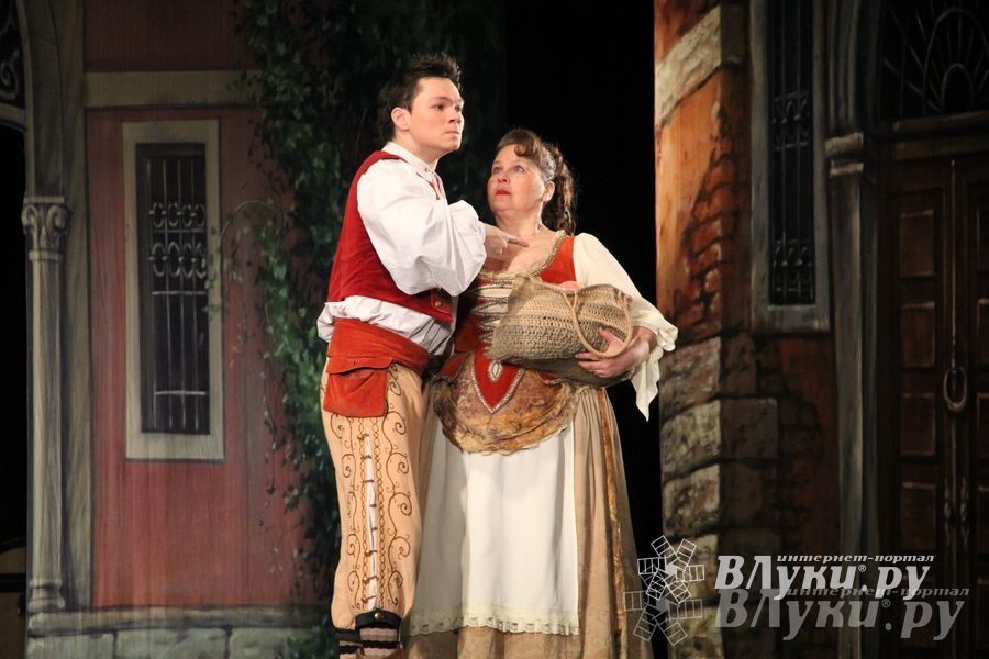 Санкт-Петербургский музыкальный театр представил зрителям мюзикл «Труффальдино из Бергамо» (фото)