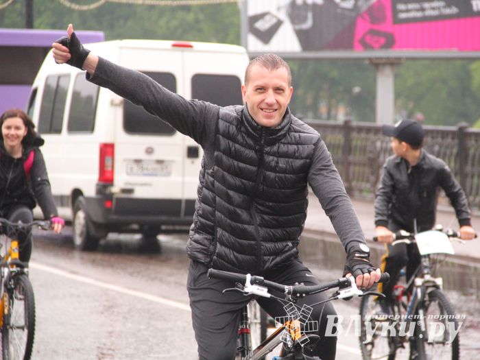 Зигзаг здоровья выполнили великолукские велосипедисты (ФОТО)