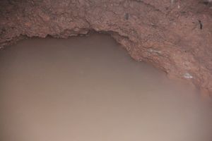 Фотофакт: провал асфальта на Гоголя в Великих Луках