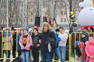 В Великих Луках прошел праздник Масленицы (ФОТО)