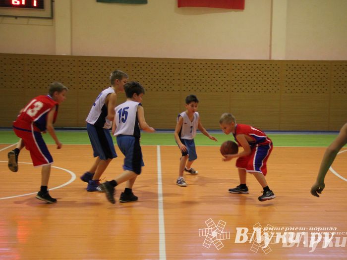 Великолукские баскетболисты стали победителями междугородних соревнований по баскетболу