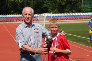 Юные футболисты из Калининграда стали победителями турнира «Локобол» в Великих Луках (фото)