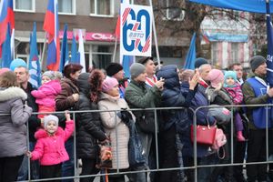 Митинг и праздничные гуляния в Великих Луках (ФОТО)