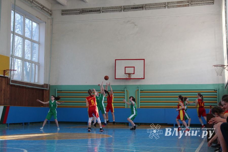 Великолучанки завоевали золото на открытом турнире по баскетболу (ФОТО)
