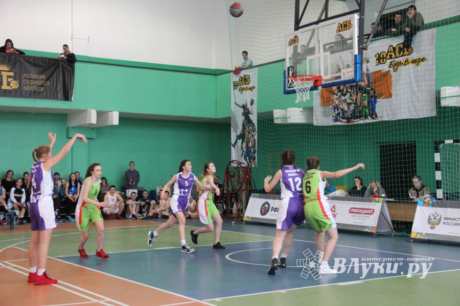 Великолучане стали вторыми в региональном финале Чемпионата ШБЛ «КЭС-БАСКЕТ» (ФОТО)
