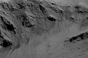 Ученые обнаружили на Марсе соленые реки (фото)