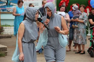 В Великих Луках чествовали близнецов (ФОТО)