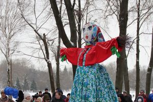 В Великих Луках прошел праздник Масленицы (ФОТО)