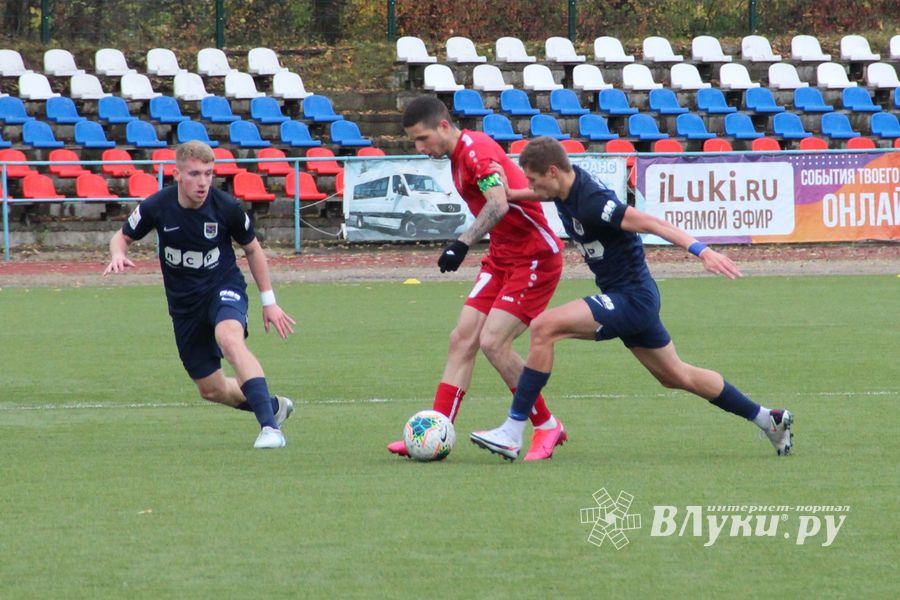 «Луки-Энергия» уступила «Ленинградцу» в домашнем матче (ФОТО)